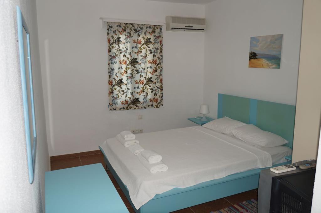 Esmana Hotel Bitez Bilik gambar