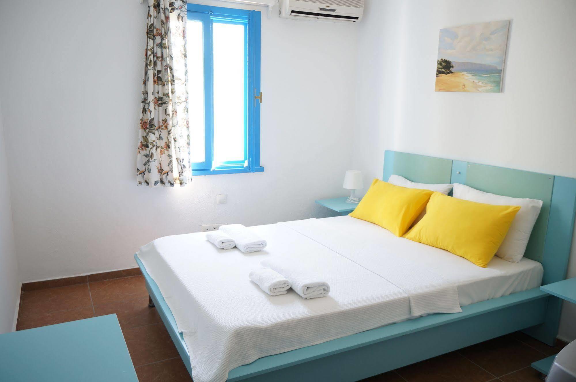 Esmana Hotel Bitez Luaran gambar