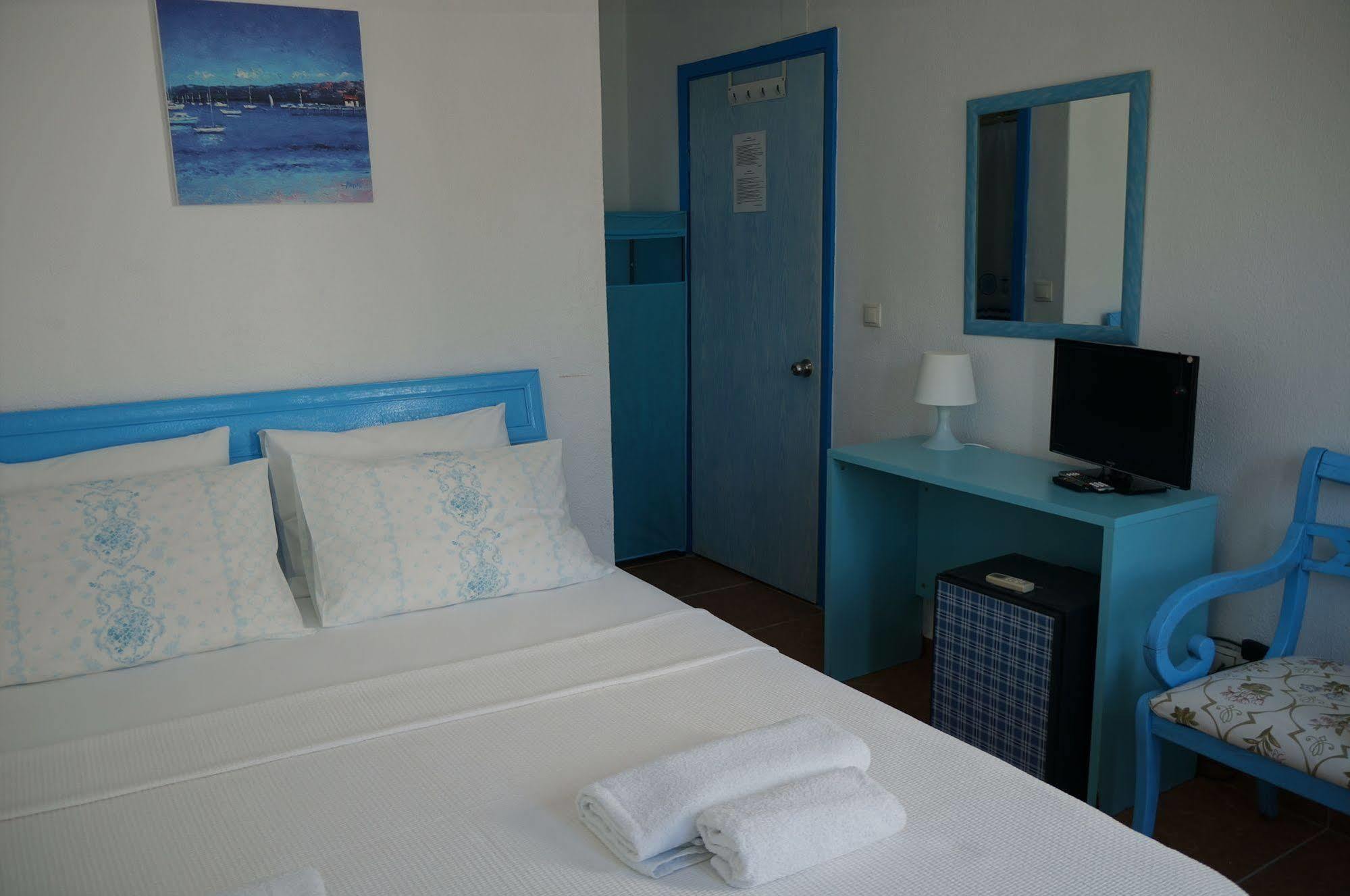 Esmana Hotel Bitez Luaran gambar